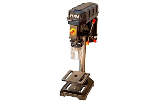 DEN GREIE SØYLEBORMASKIN DEN GREIE SØYLEBORMASKIN